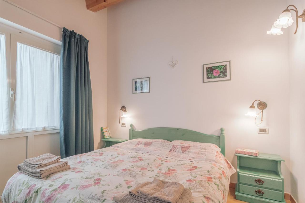 Agriturismo Case Al Sole โลเรโต ภายนอก รูปภาพ