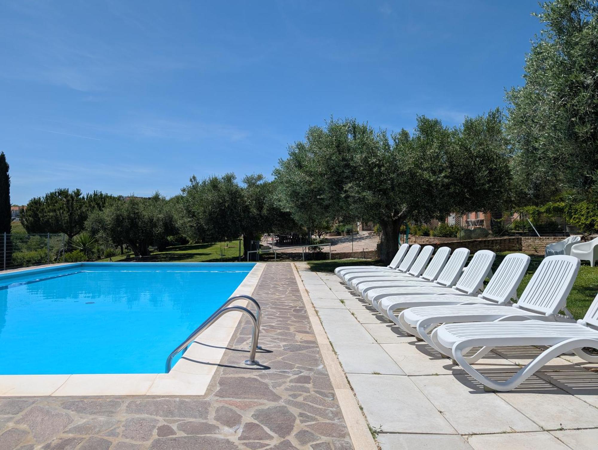 Agriturismo Case Al Sole โลเรโต ภายนอก รูปภาพ
